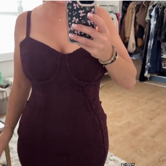 TA3 Burgundy Lace Dress - Picture 2 of 9